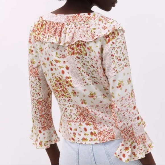 Zara top with floral print shirt. - Picture 3 of 4